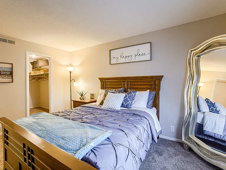 One Bedroom A (Traditional) - 1 Bed / 1 Bath - 720 Sq.Ft.