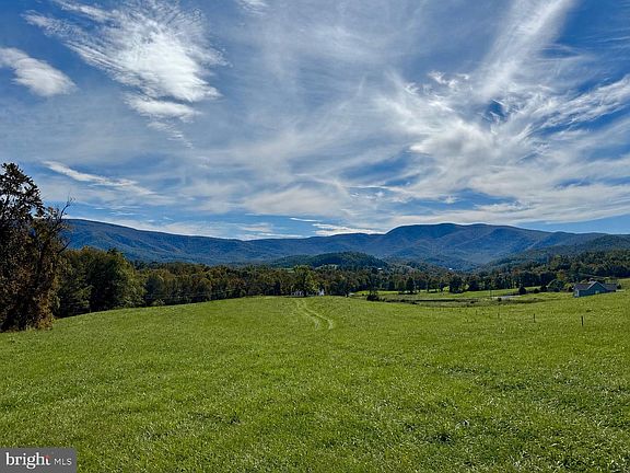 4th image of 63 Buck Mountain Rd