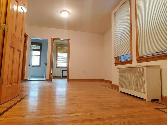 2nd image of 25-40 32nd St #2
