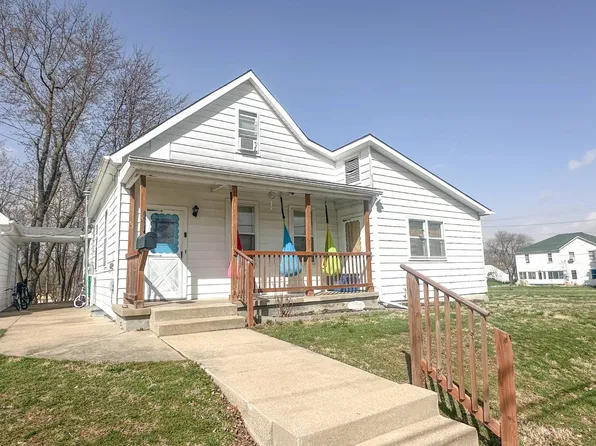 633 N Monroe St, Pittsfield, IL 62363