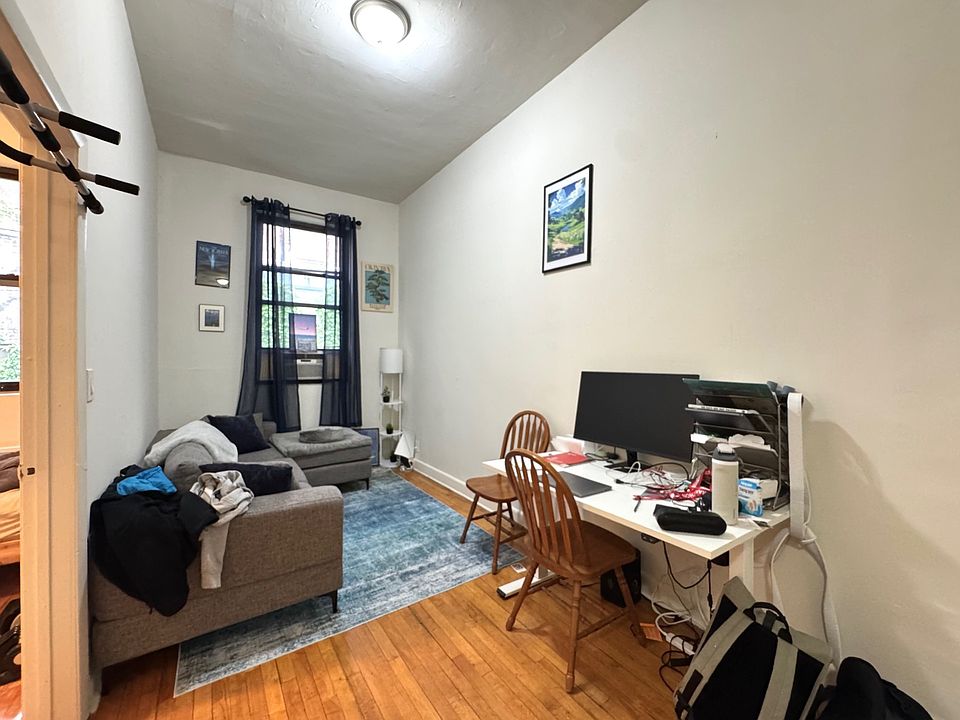 1st image of 221 W 22nd St APT B3