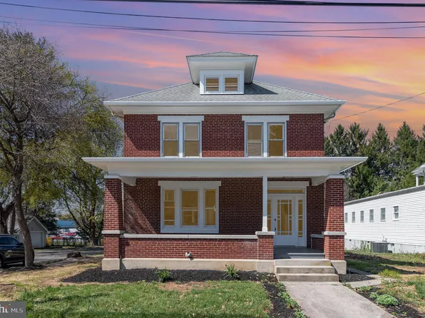 620 W Main St, Mechanicsburg, PA 17055