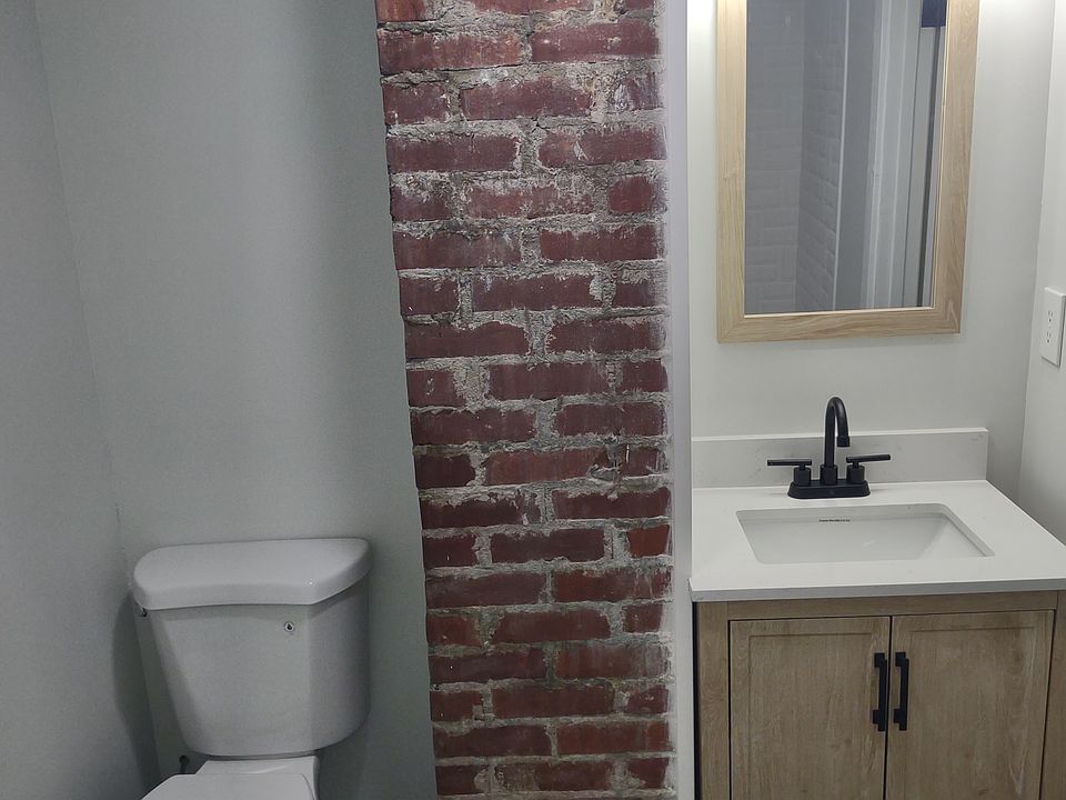 1st image of 143 Morrison St #2