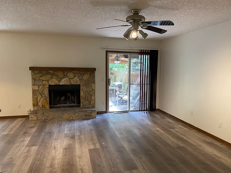 11390 Tanager Dr S — Photo 28