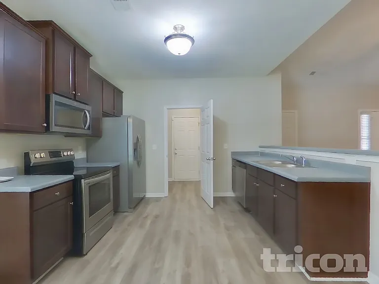 1184 Warm Spring Ct — Photo 6