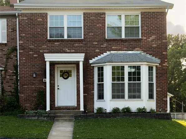8 Coach Ct, Saint Peters, MO 63376