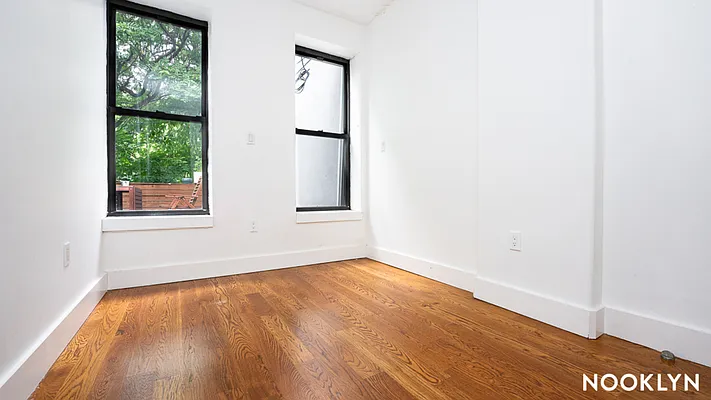 Rented by Nooklyn NYC LLC | media 17