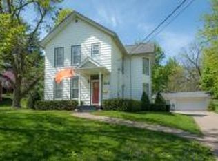 216 Roscoe Ave, Muscatine, IA 52761