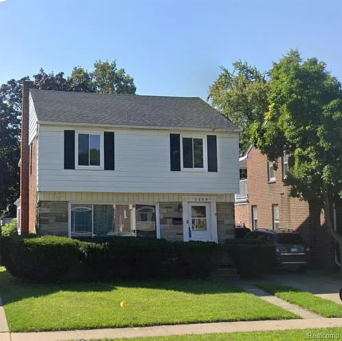 1079 Emmons Blvd Photo 1