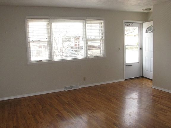4th image of 5619 S 91st Ave