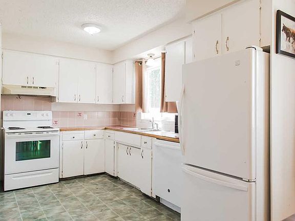 5th image of 9940 S 88th Ave