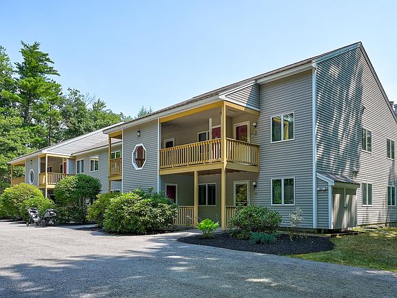 2nd image of 160 Northbrook Circle #84