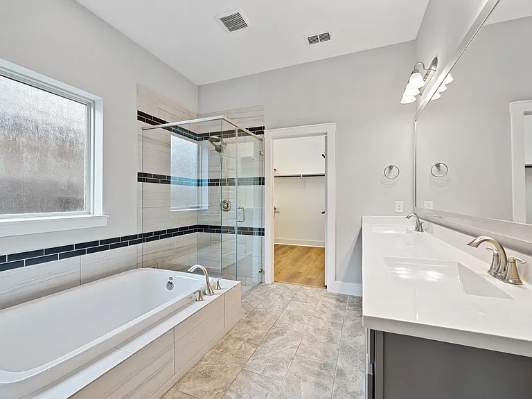 18419 Blue Hollow Heights Dr — Photo 11