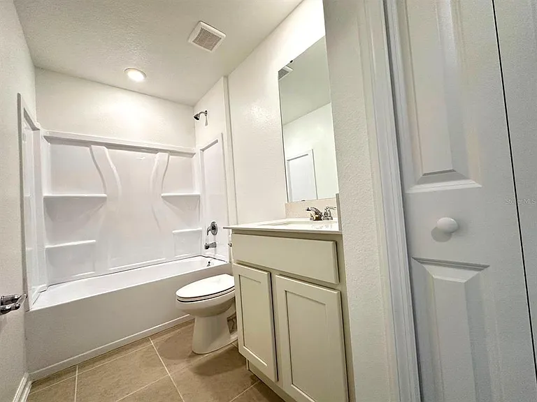 3874 Amers Loop — Photo 10