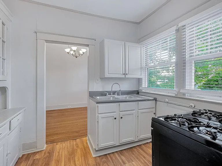 Highland Court II Apartments — Photo 18