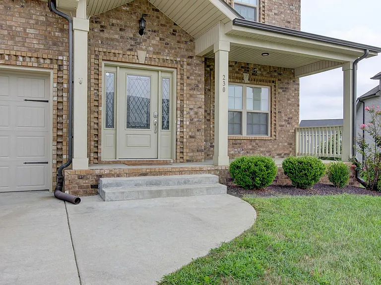 230 Cotoneaster Ln — Photo 3