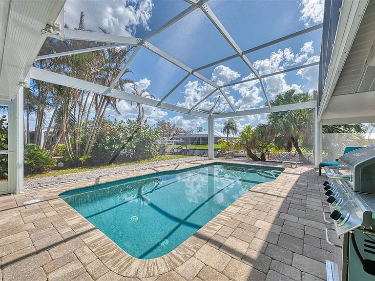 2643 Lear Rd — Photo 29