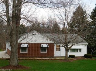 2661 S Hametown Rd, Barberton, OH 44203