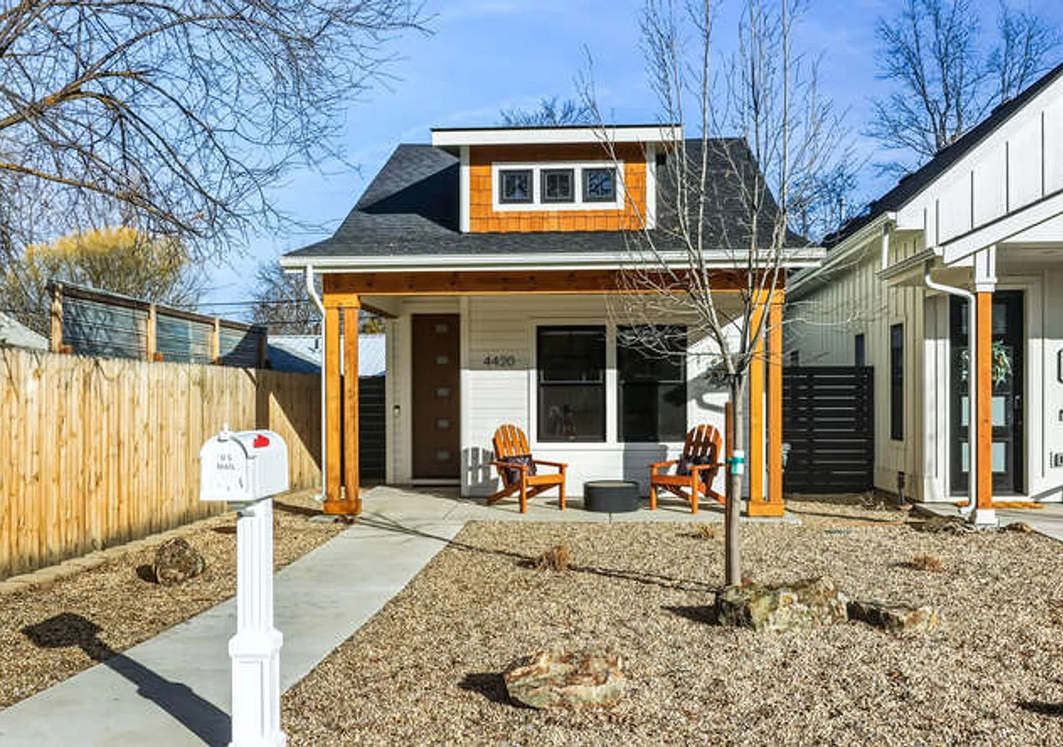 New Construction- High End 2 bed 2 bath (Pet friendly)- Move In April 1st, 2026 — Photo 4