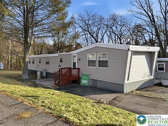 2nd image of 10 E Zimmer Dr
