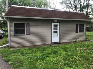 150 Deer Creek Dr, Genoa, IL 60135
