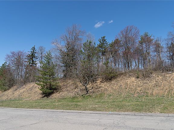 4th image of 1812 Madison Dr