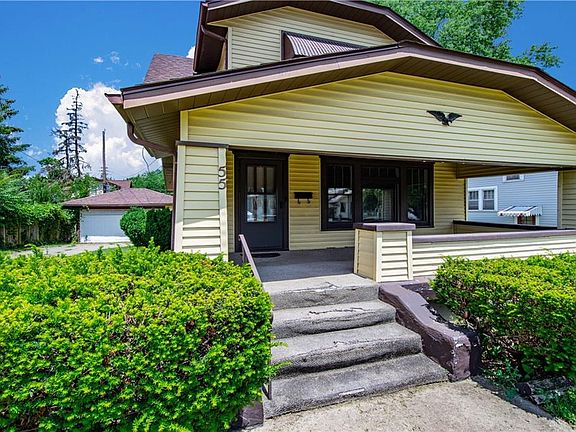 2nd image of 55 Sandhurst Dr