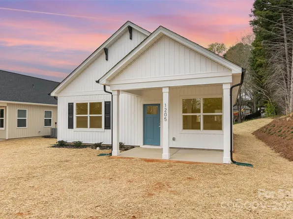 1205 12th St, Bessemer City, NC 28016