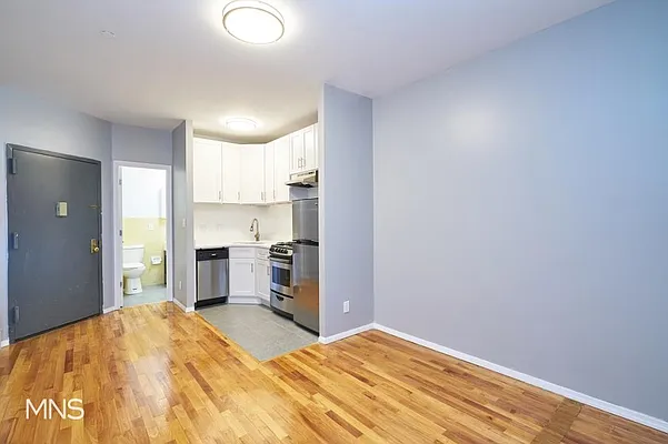 Rented by MNS Marketing | media 14