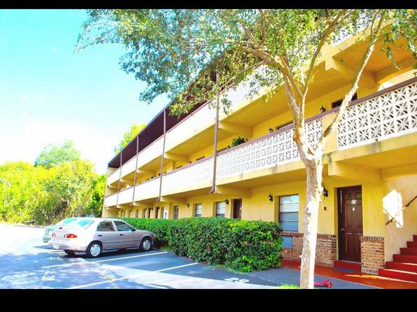 Fountainview Apatment Complex | 910 S Volusia Ave, Orange City, FL