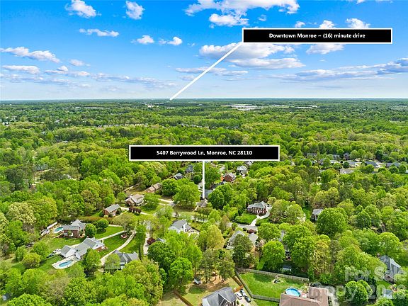 4th image of 5407 Berrywood Ln