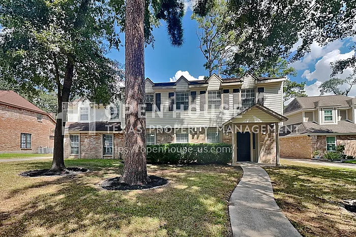 4 bed, 2.5 bath, 2894 sqft, $2,360 — Photo 1
