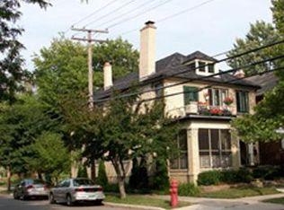 886-888 Nottingham Rd, Grosse Pointe Park, MI 48230