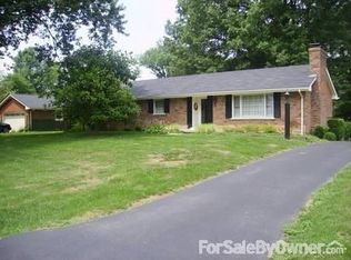 3229 Saxon Dr, Lexington, KY 40503