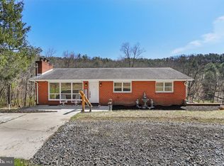 11510 Morningside Dr NE, Cumberland, MD 21502
