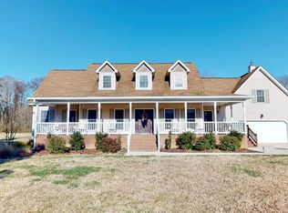 122 Jae Ct, Moyock, NC 27958