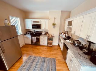 26 Princeton St #1R, Boston, MA 02128