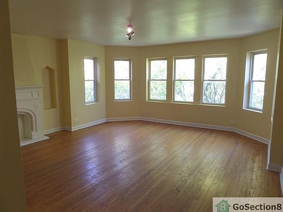 2nd image of 8226 S Drexel Ave