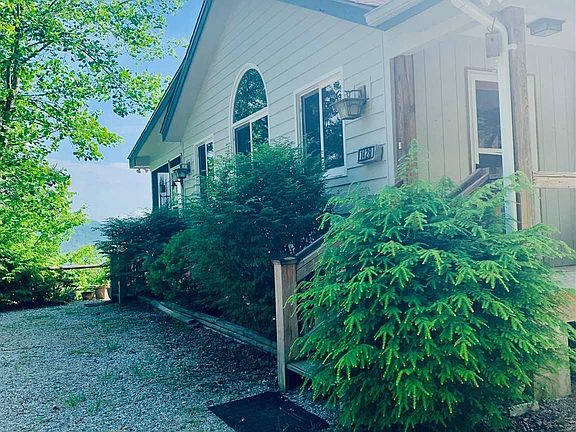 4th image of 1428 Smokehouse Knob Dr