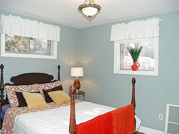 2nd Bedroom