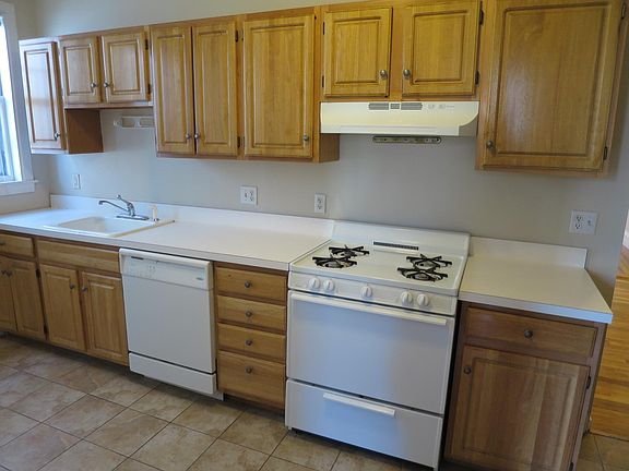 2nd image of 363 Washington St #1B