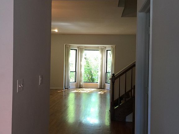 4th image of 620 S Laflin St