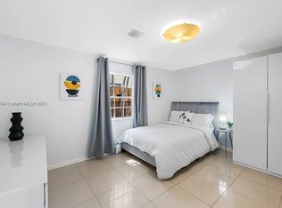 211 191st St, Sunny Isles Beach, FL 33160