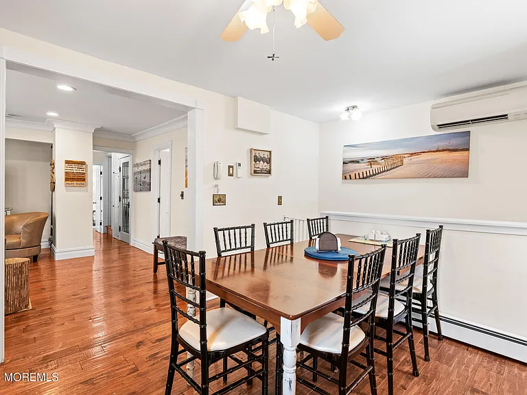 75 Webb Ave #UPPER -WEEKLY — Photo 15