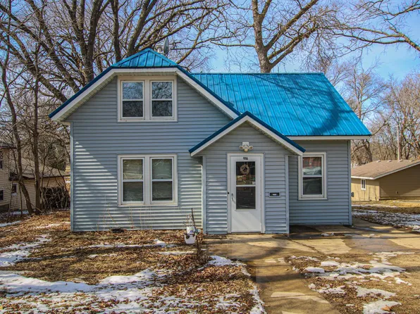 916 Kenwood St, Alexandria, MN 56308