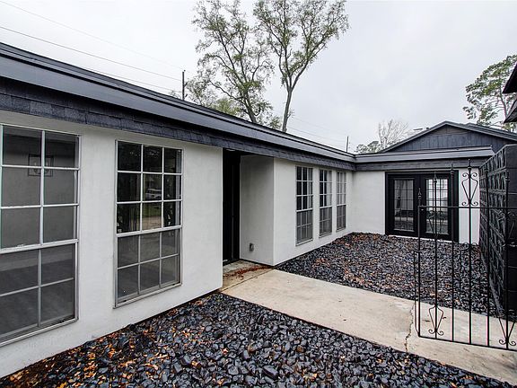 3rd image of 207 Shannondale Ln