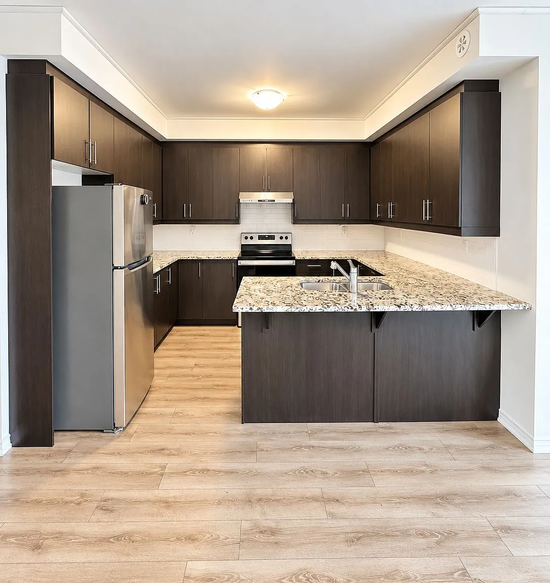 3 bed, $3,350 — Photo 4