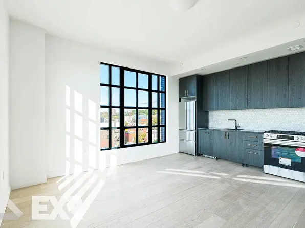 875 4th Avenue image 10 of 29