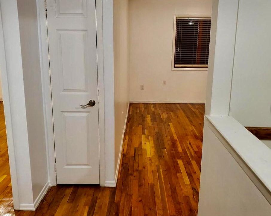 1st image of 314 Jefferson Ave #3