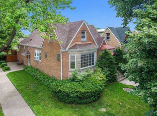 4903 Sherwin Ave, Skokie, IL 60077